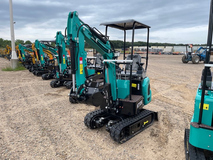 #5523-•-2026-cfg-kt13r-mini-excavator-image-2