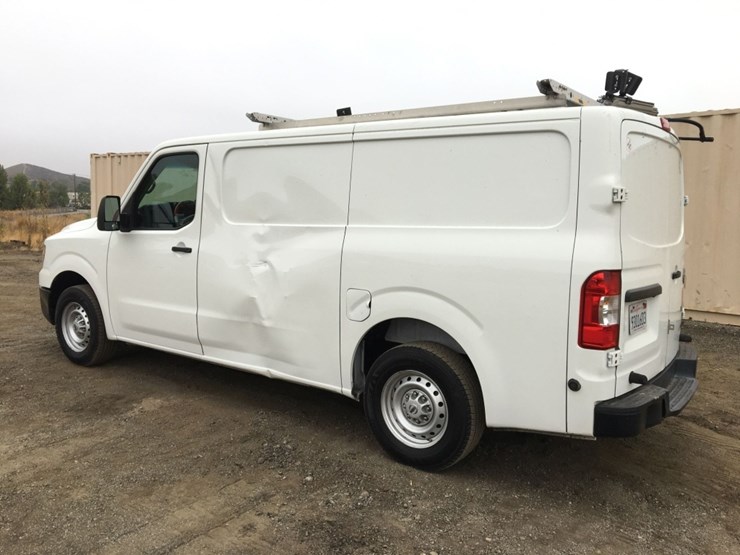 2021-nissan-nv2500-image-4