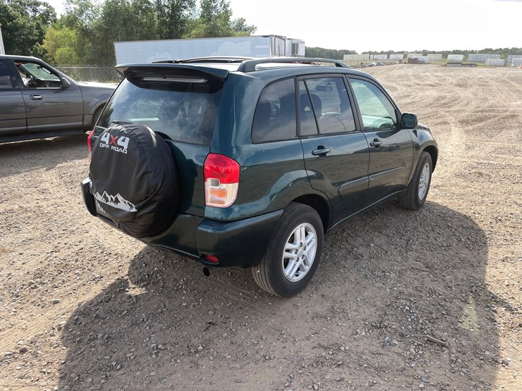 2002-toyota-rav4-image-3