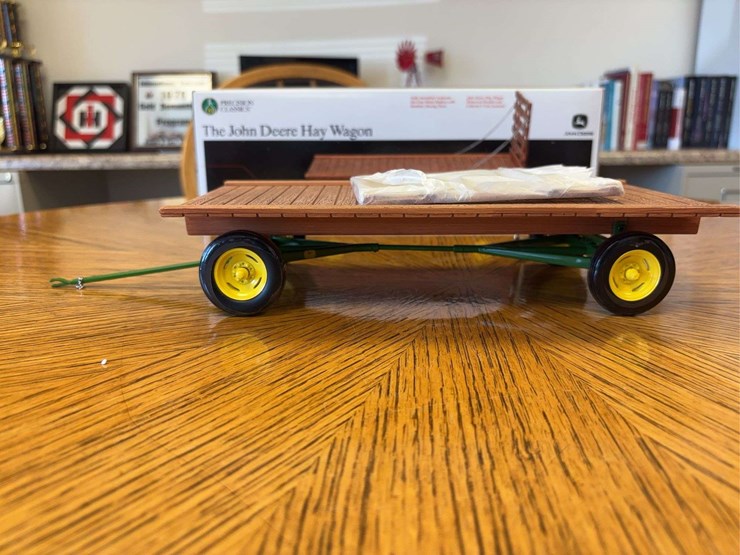 john-deere-16-image-5