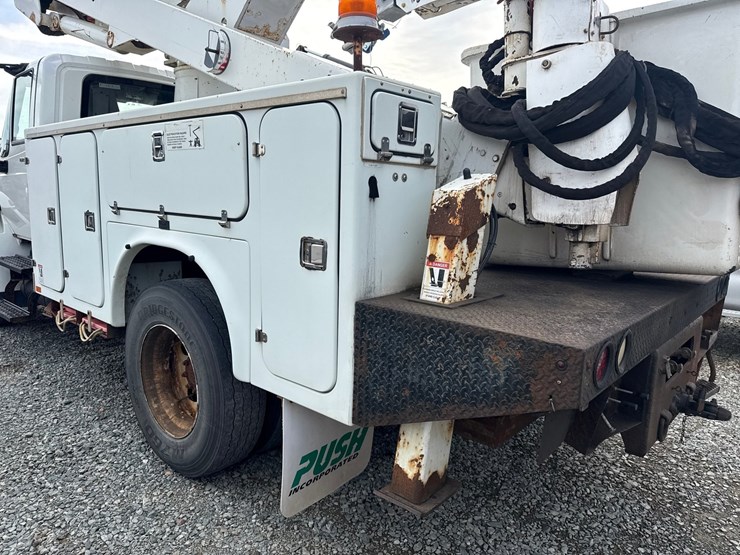 2008-international-durastar-4300-image-29