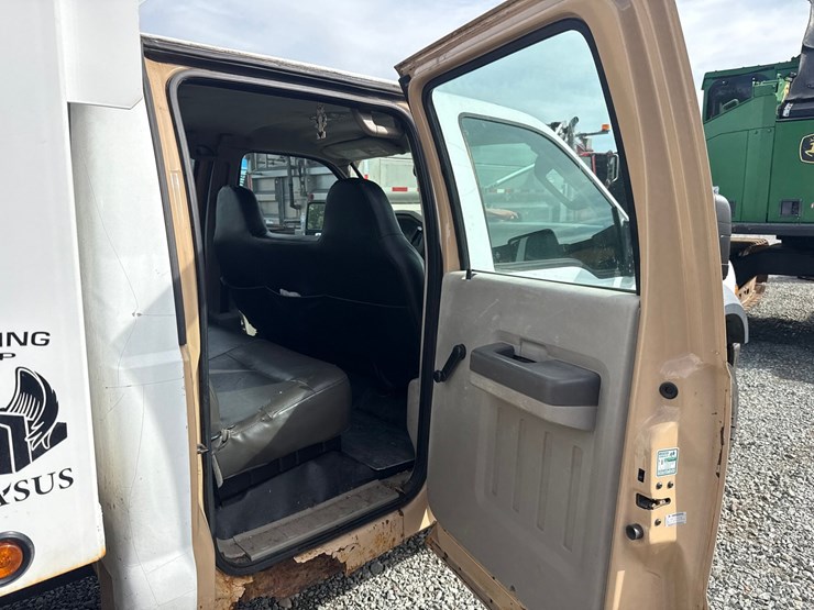 2009-ford-f450-image-41