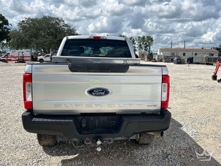 2017-ford-f250-image-27
