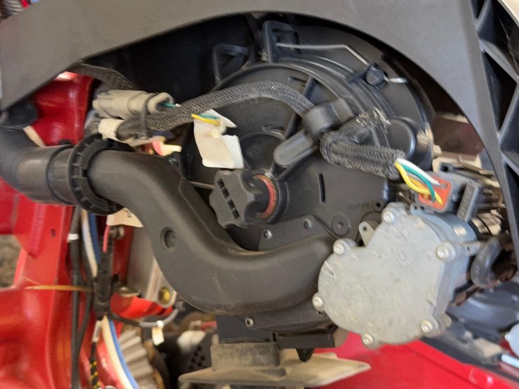 2022-case-ih-2160-image-23