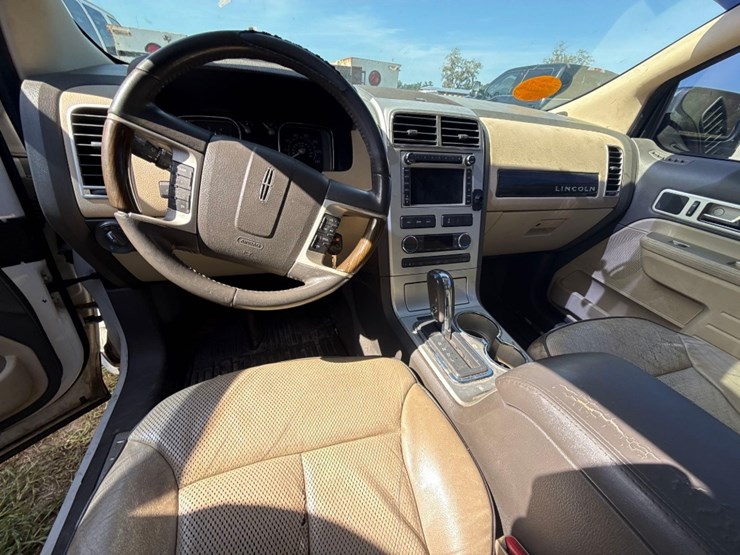 2009-lincoln-mkx-image-9