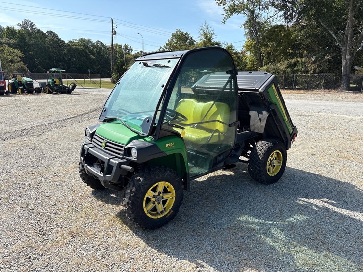 #1038-•-2015-john-deere-855d-utility-vehicle-200172-image-1