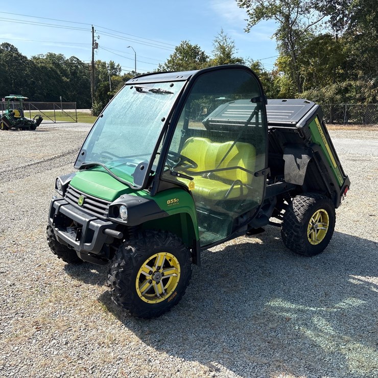 #1038 • 2015 John Deere 855D Utility Vehicle 200172