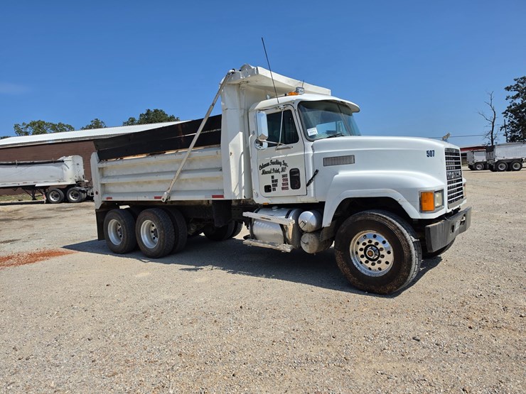 1997-mack-ch600-image-16
