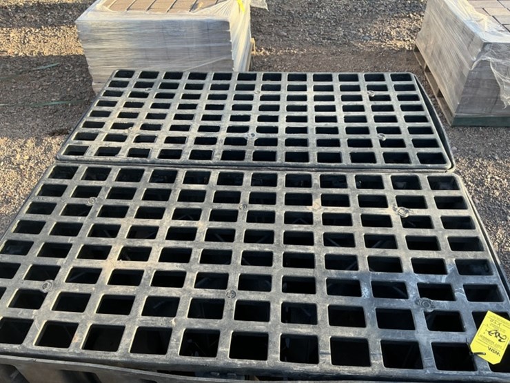 (2)-fluid-containment-bases-image-4