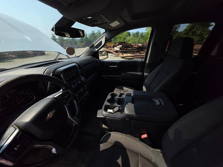#25370-•-2019-chevrolet-silverado-pickup-truck-image-28