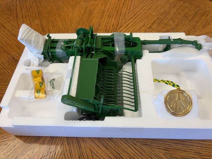 john-deere-214t-image-4