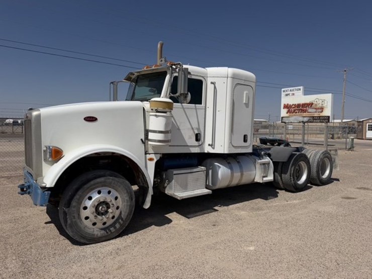 2013-peterbilt-367-image-1
