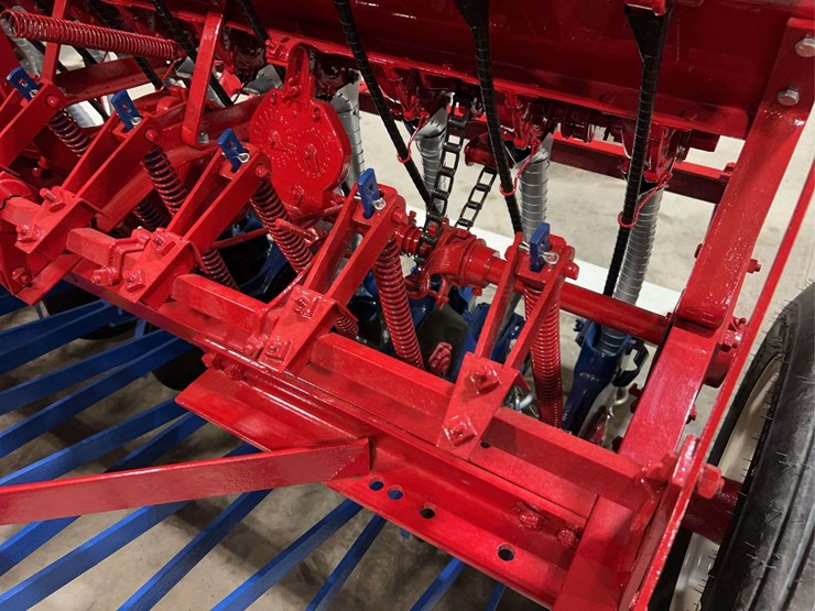 mccormick-8-image-11