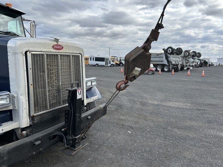 2001-peterbilt-357-image-34