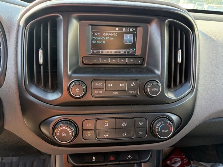2016-chevrolet-colorado-image-31