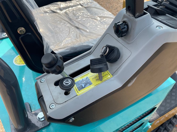 #5540-•-2026-mx12rx-mini-excavator-image-8