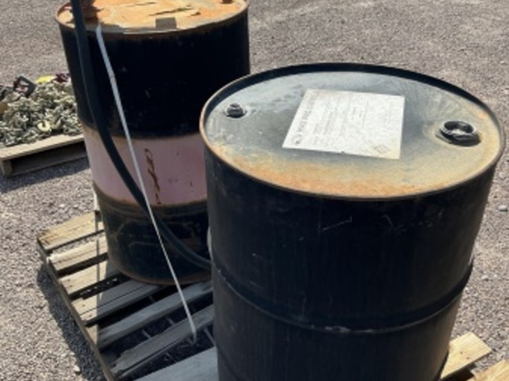 (2)-steel-barrels-&-pump-image-2