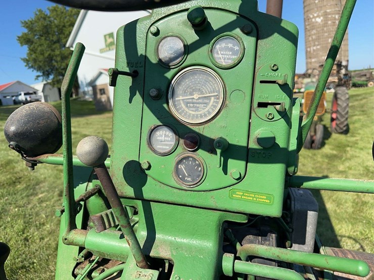 john-deere-70-image-26