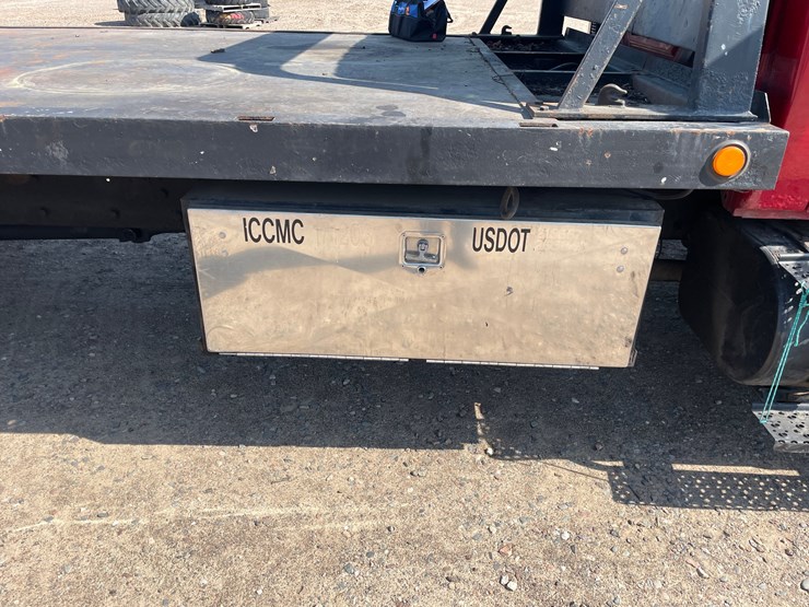 #1486-•-2005-international-flatbed-truck-(has-mn-title)-image-33