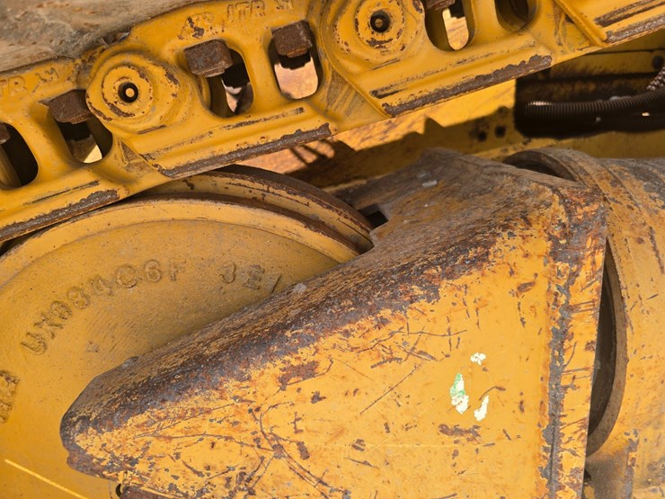 2002-caterpillar-d6m-lgp-image-73