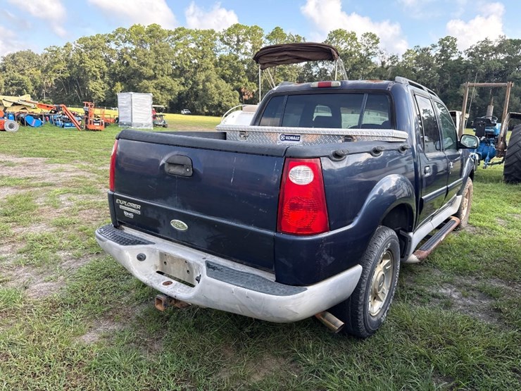 2003-ford-explorer-image-4