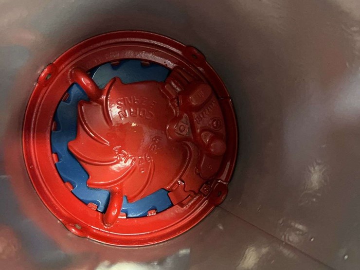 international-harvester-c251-two-row-fast-hitch-planter-image-13
