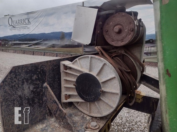 john-deere-2520-image-21