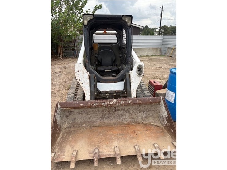 2016-bobcat-t590-image-9