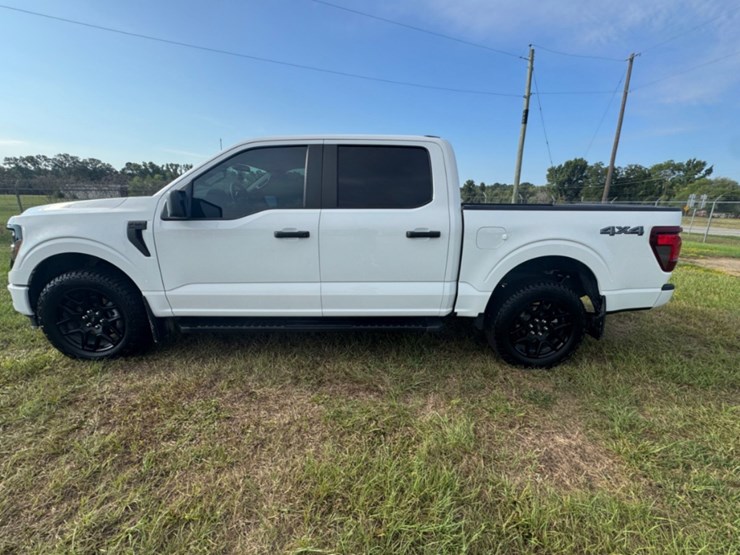 2024-ford-f150-image-8