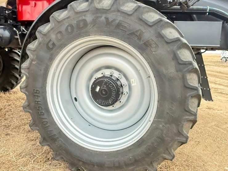 2024-case-ih-trident-5550-image-23