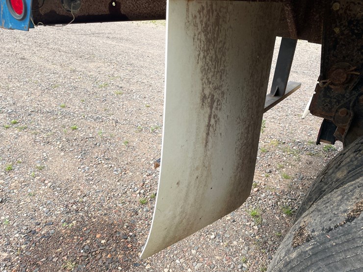 #1451-•-1979-international-f2275-grain-truck-(has-mn-title)-image-13