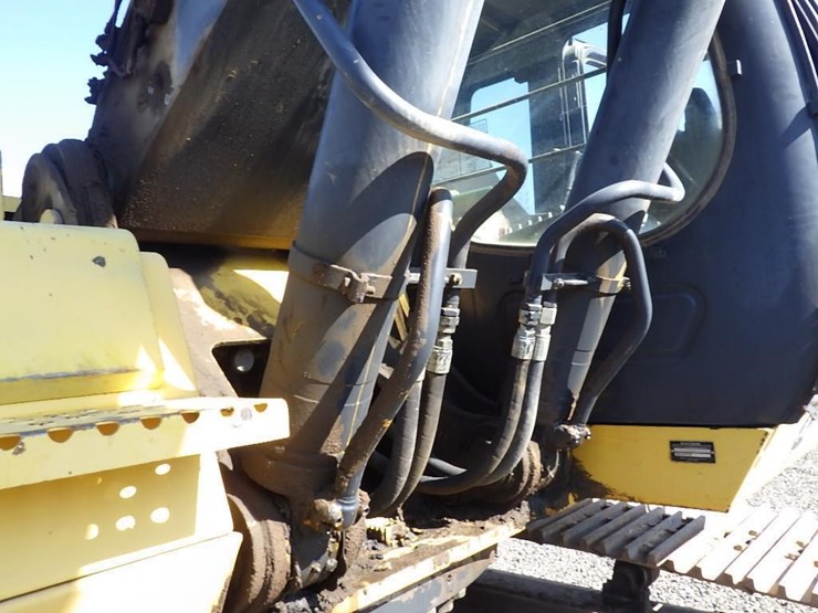 deere-330c-lc-image-29