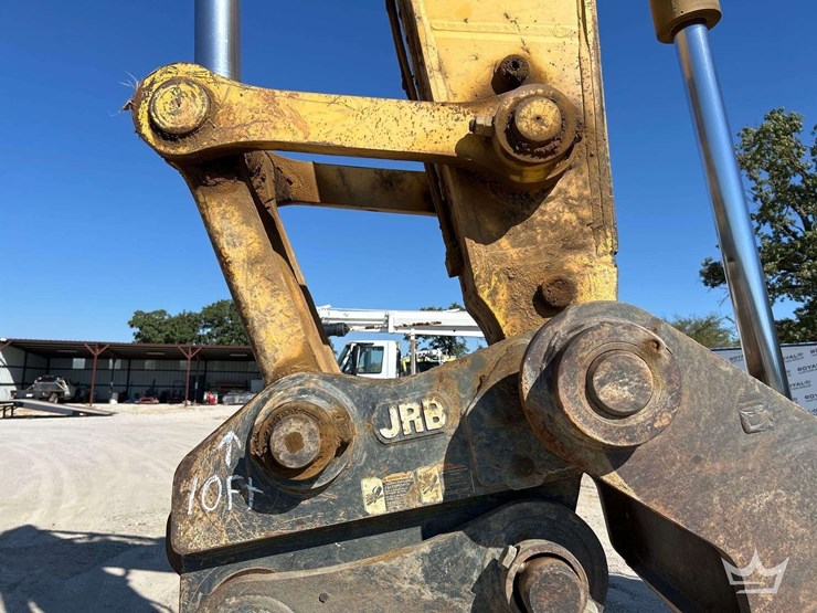 2017-komatsu-pc490lc-11-hydraulic-excavator-image-23