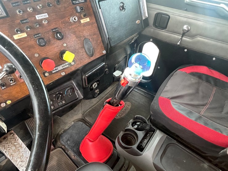 1999-peterbilt-379-image-50