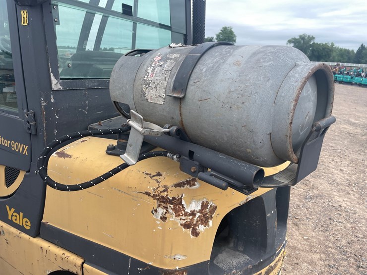 #1062-•-yale-veracitor-90vx-forklift-image-6