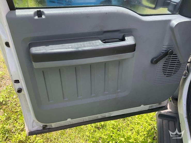 2011-ford-f250-image-11