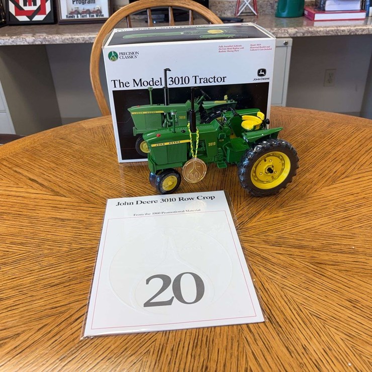 1/16 John Deere 3010 Gas Precision Series #20