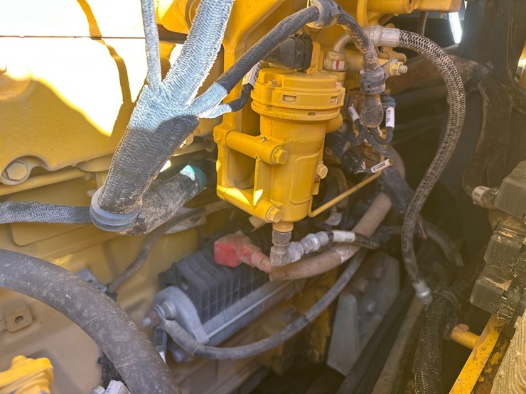 deere-1050k-image-39
