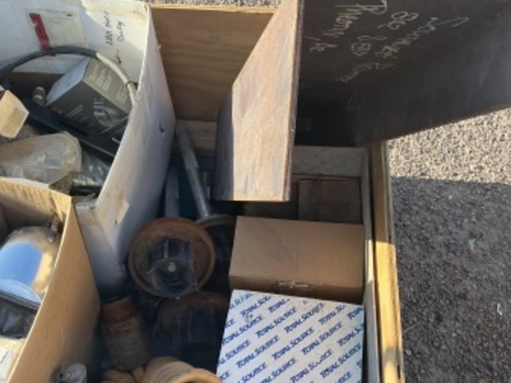 box-of-asst-automotive-parts-image-6