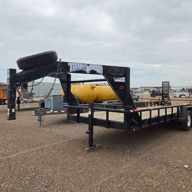 2014 Texas Bragg Trailer
