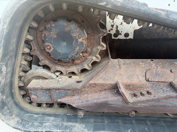 2018-bobcat-t770-image-14
