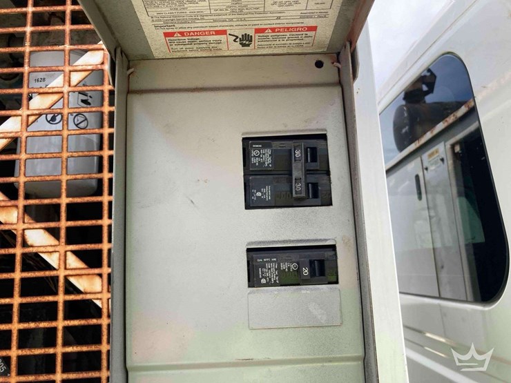 2018-international-durastar-4300-image-29