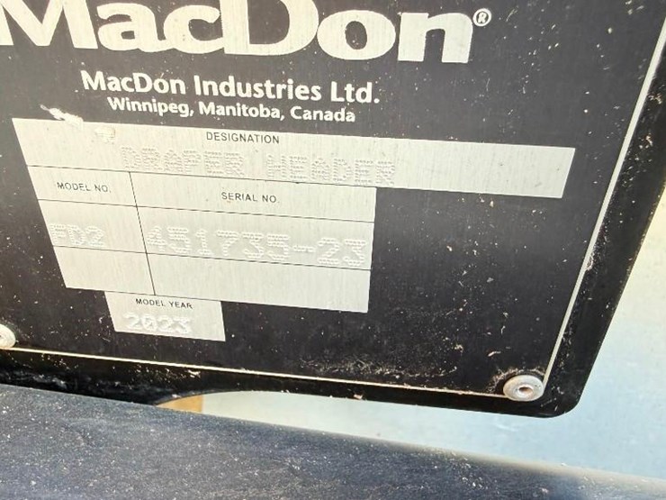 2023-mac-don-fd245-image-22