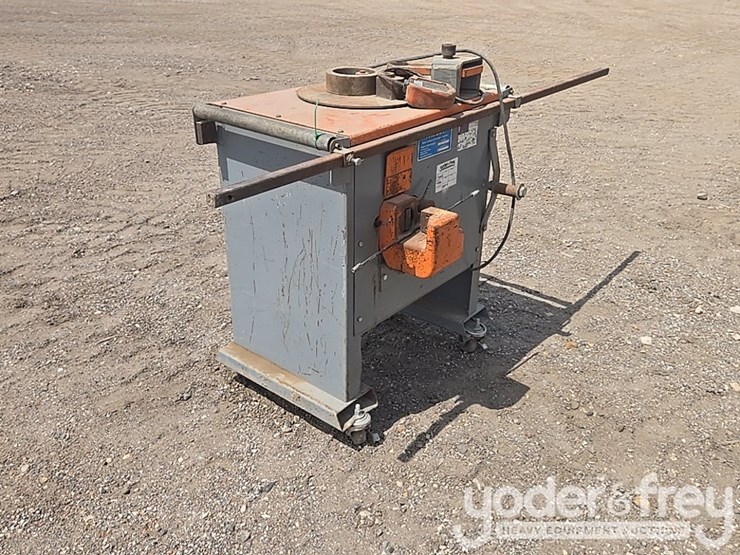 table-rebar-cutting-and-bending-equipment-image-7