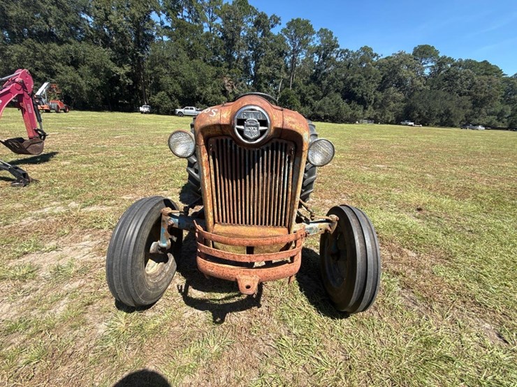 ford-4000-image-8