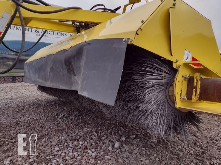 17-sweepster-hyd-sweeper-8-ft-broom^book^-5090-image-11
