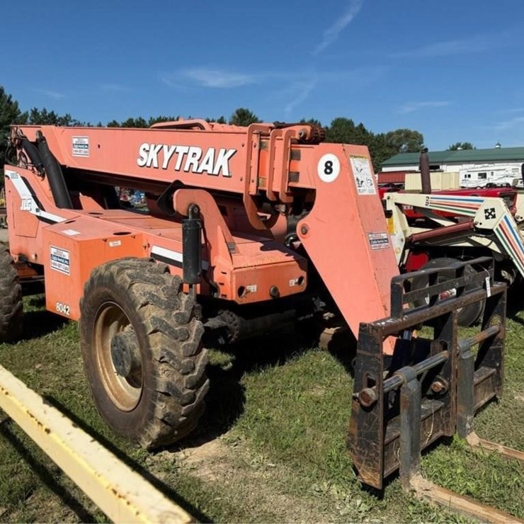 2005 SKY TRAK 8042