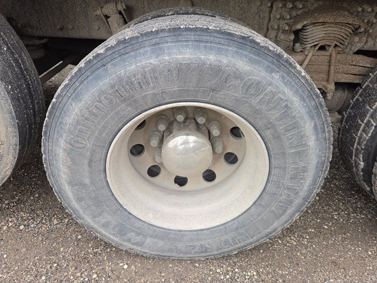 #3224-•-2006-sterling-st-9500-quad-axle-dump-truck-image-74