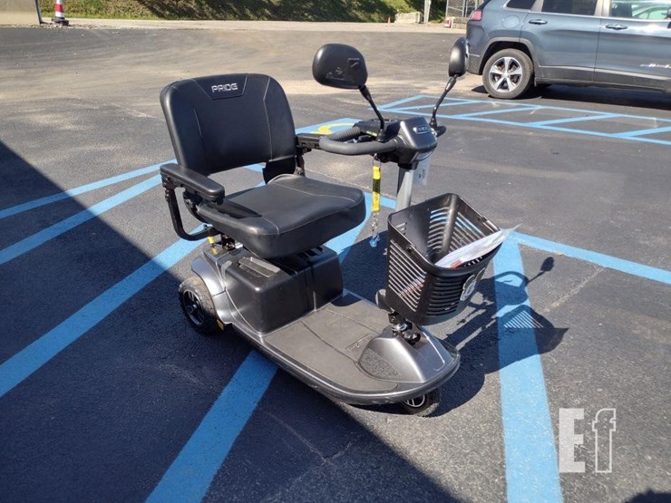 21-pride-mobility-scooter^book^-image-21
