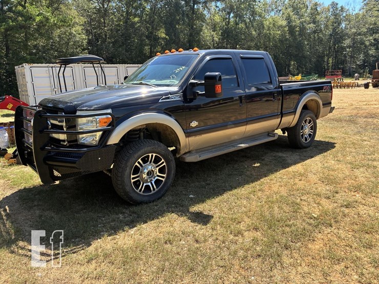 2013-ford-f250-king-ranch-image-2